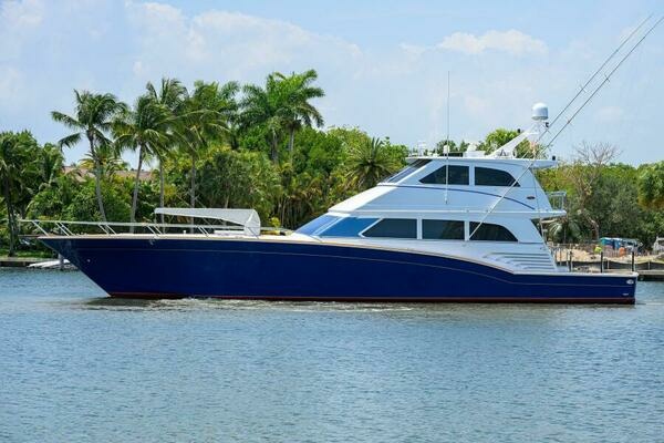 Photo of the 2004 Sea Force IX 82 Enclosed Bridge "Junior"