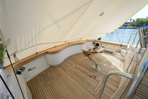 2004 Sea Force IX 82