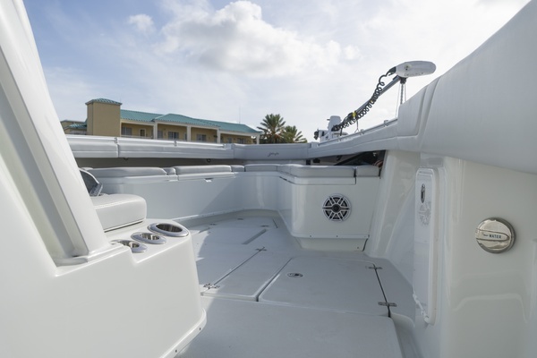2018 Yellowfin 39