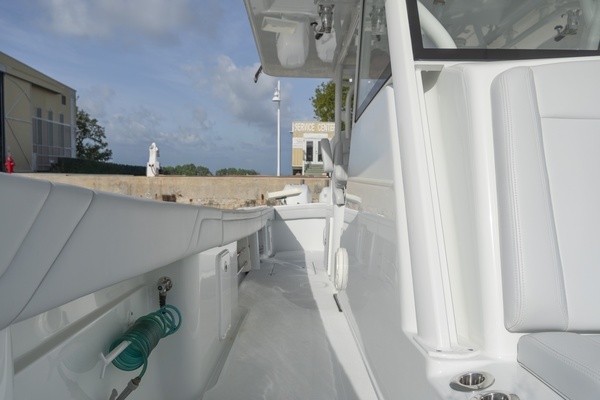 2018 Yellowfin 39