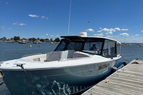 38-ft-MJM-2023-3-Plastic Pirate Bridgeport Connecticut United States  yacht for sale