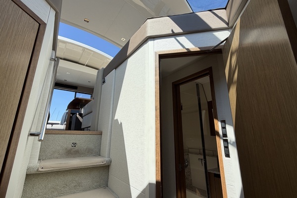 2017 Sea Ray 46