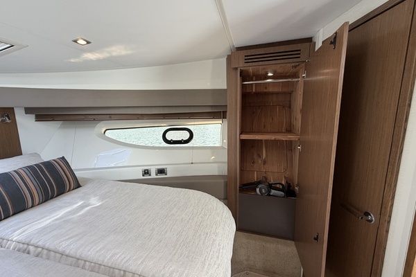 2017 Sea Ray 46