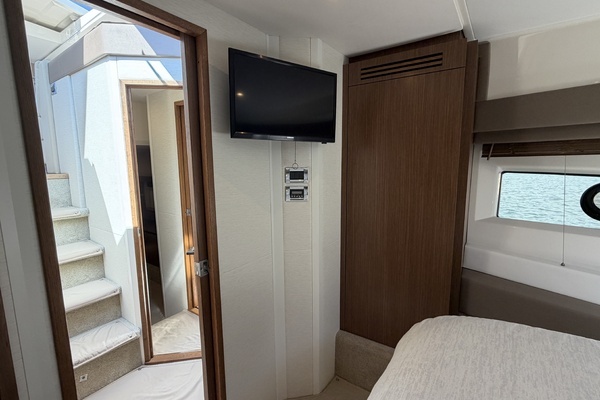 2017 Sea Ray 46