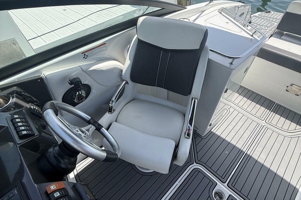 26ft Monterey Yacht For Sale