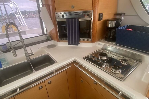 Fountaine Pajot Lipari Yacht For Sale