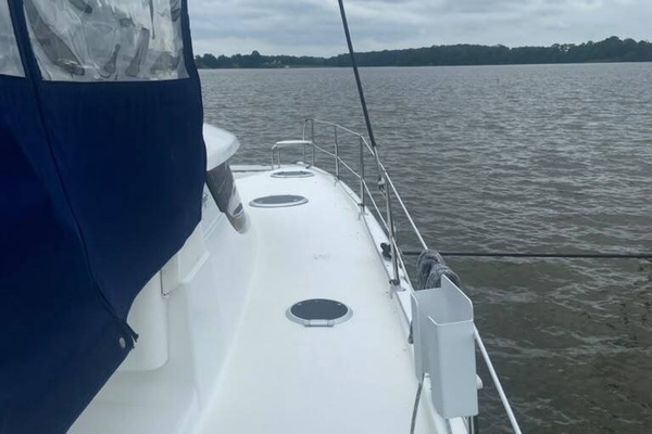 Fountaine Pajot Lipari Yacht For Sale
