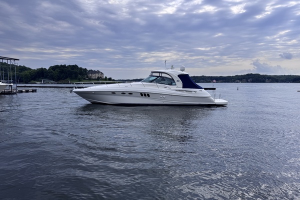 54ft Sea Ray Yacht For Sale