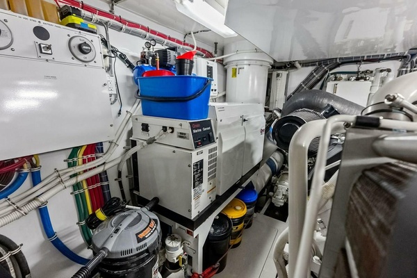 Happy Hour 80ft Hatteras Yacht For Sale