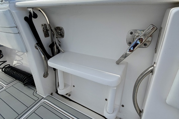 Intrepid 327 Cuddy 2020 Yacht For Sale