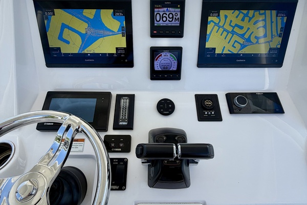 UTOPIA 32ft Intrepid Yacht For Sale