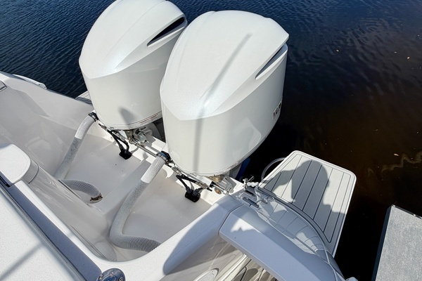 Intrepid 327 Cuddy 2020 Yacht For Sale