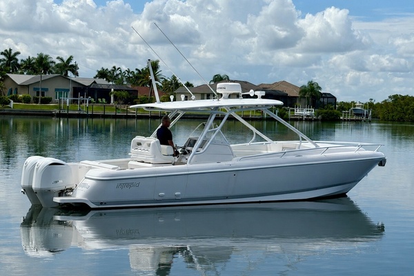 UTOPIA 32ft Intrepid Yacht For Sale