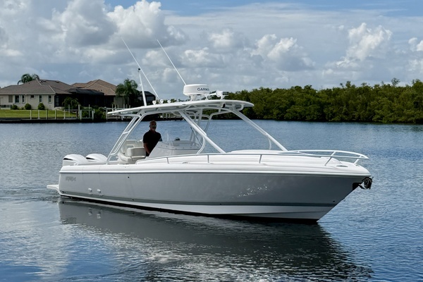 Intrepid 327 Cuddy 2020 Yacht For Sale