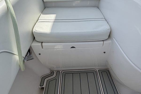 Intrepid 327 Cuddy 2020 Yacht For Sale