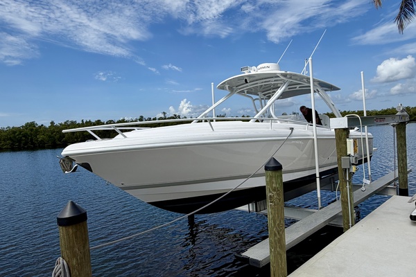 UTOPIA 32ft Intrepid Yacht For Sale