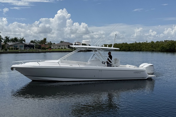 UTOPIA 32ft Intrepid Yacht For Sale