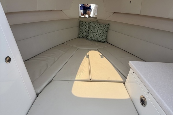 Intrepid 327 Cuddy 2020 Yacht For Sale