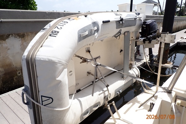 2004 Mainship 40