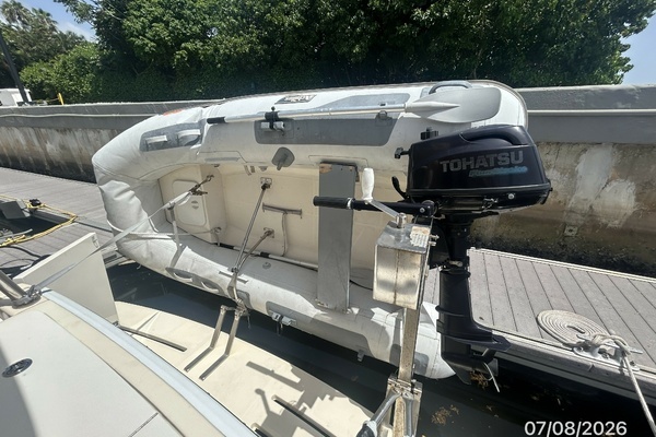 2004 Mainship 40
