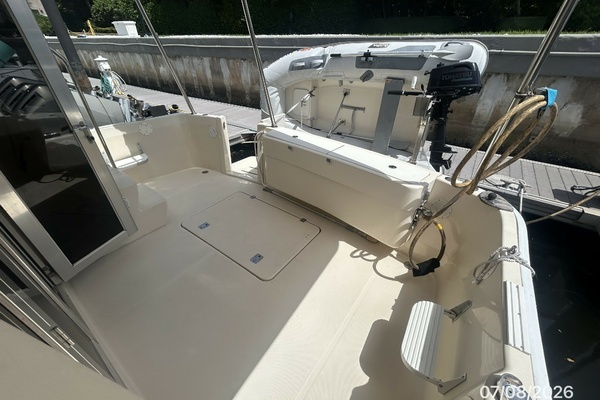 2004 Mainship 40