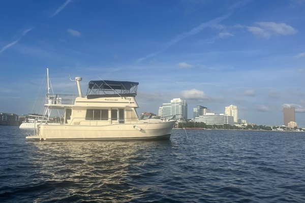 2004 Mainship 40