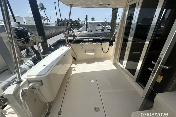 2004 Mainship 40