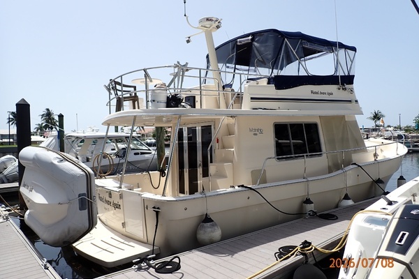 2004 Mainship 40