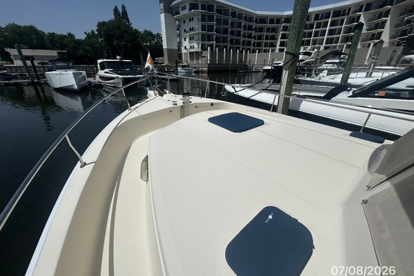 2004 Mainship 40