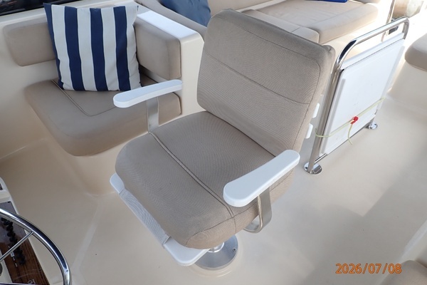 2004 Mainship 40