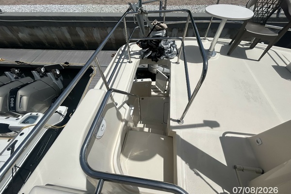 2004 Mainship 40