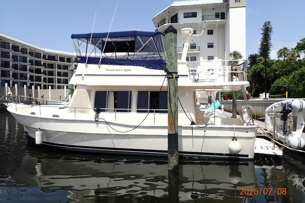 2004 Mainship 40
