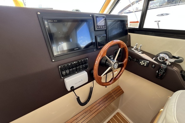 2014 Cutwater 30