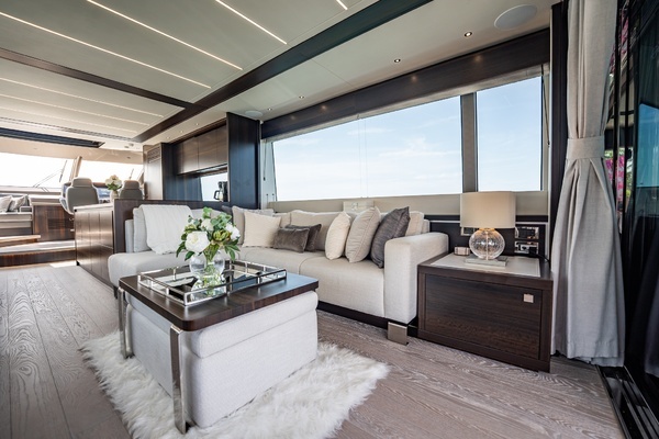 2025 Sunseeker 76