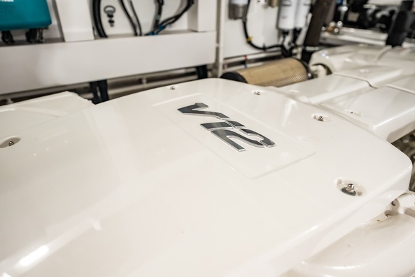 2025 Sunseeker 76
