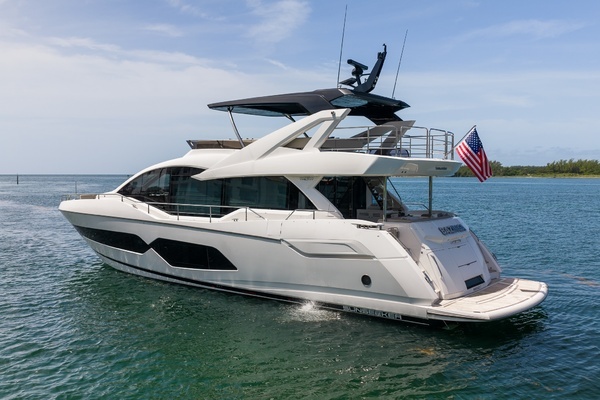 2025 Sunseeker 76