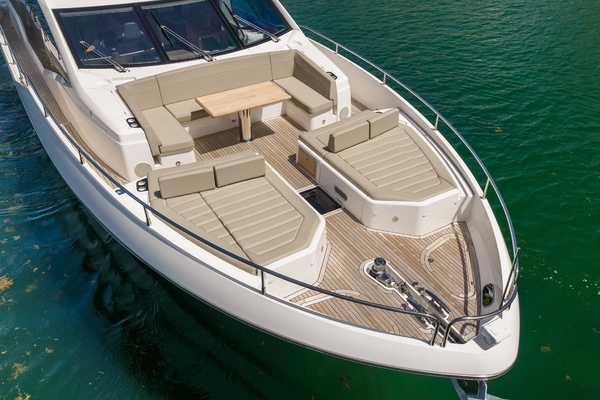 2025 Sunseeker 76
