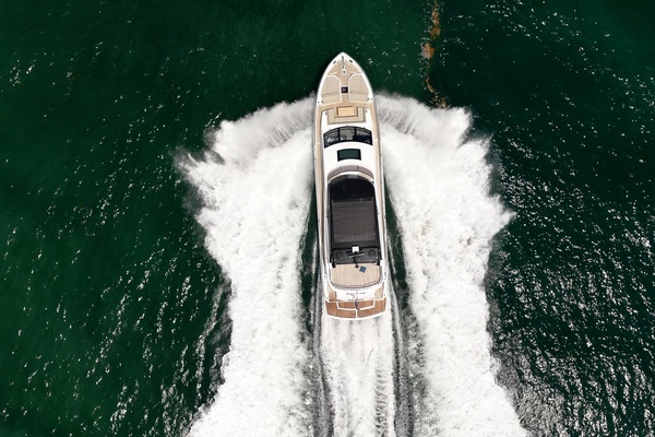 2025 Sunseeker 76