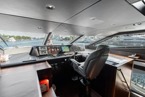 2024 Sunseeker 95