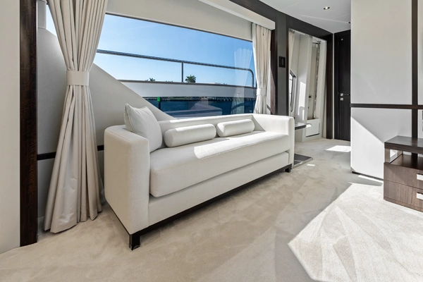 2024 Sunseeker 95