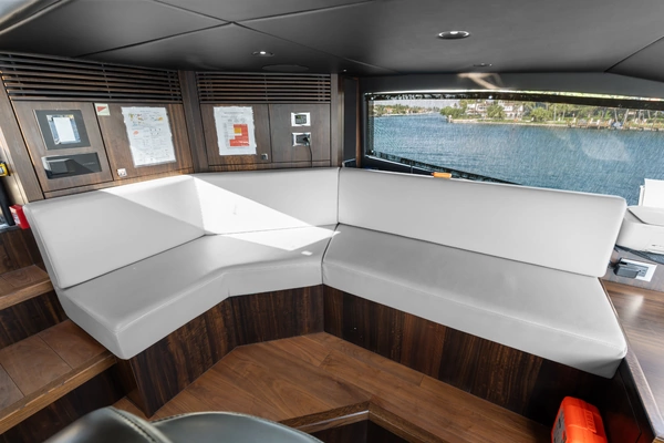 2024 Sunseeker 95