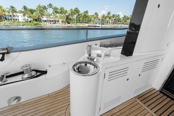 2024 Sunseeker 95