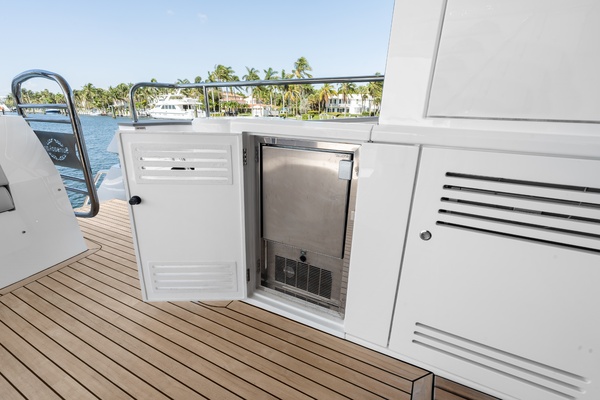 Accidental Success II 95ft Sunseeker Yacht For Sale