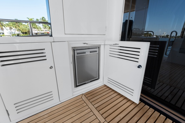 Accidental Success II 95ft Sunseeker Yacht For Sale