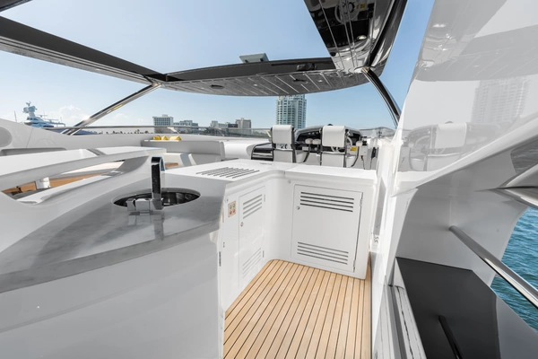 2024 Sunseeker 95