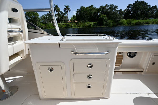 27ft Grady White Yacht For Sale