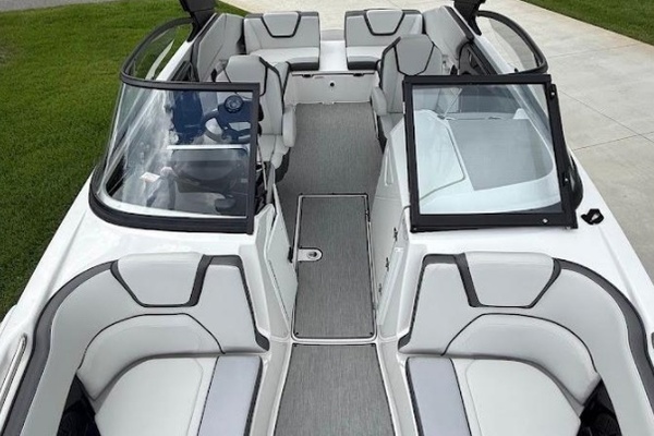 24ft Yamaha Boats Yacht For Sale