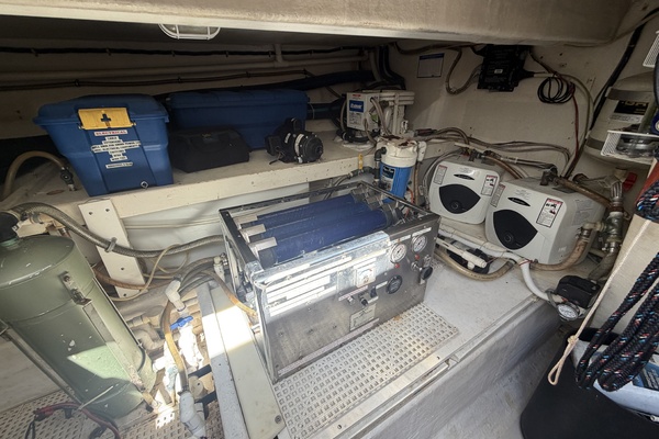 58ft West Bay Yacht For Sale