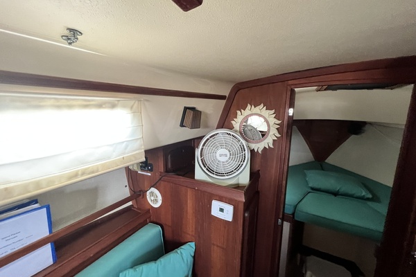 Lazy Susan 31ft Island Packet Yacht For Sale