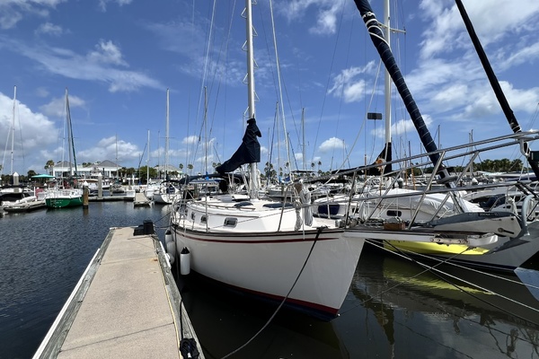 Lazy Susan 31ft Island Packet Yacht For Sale
